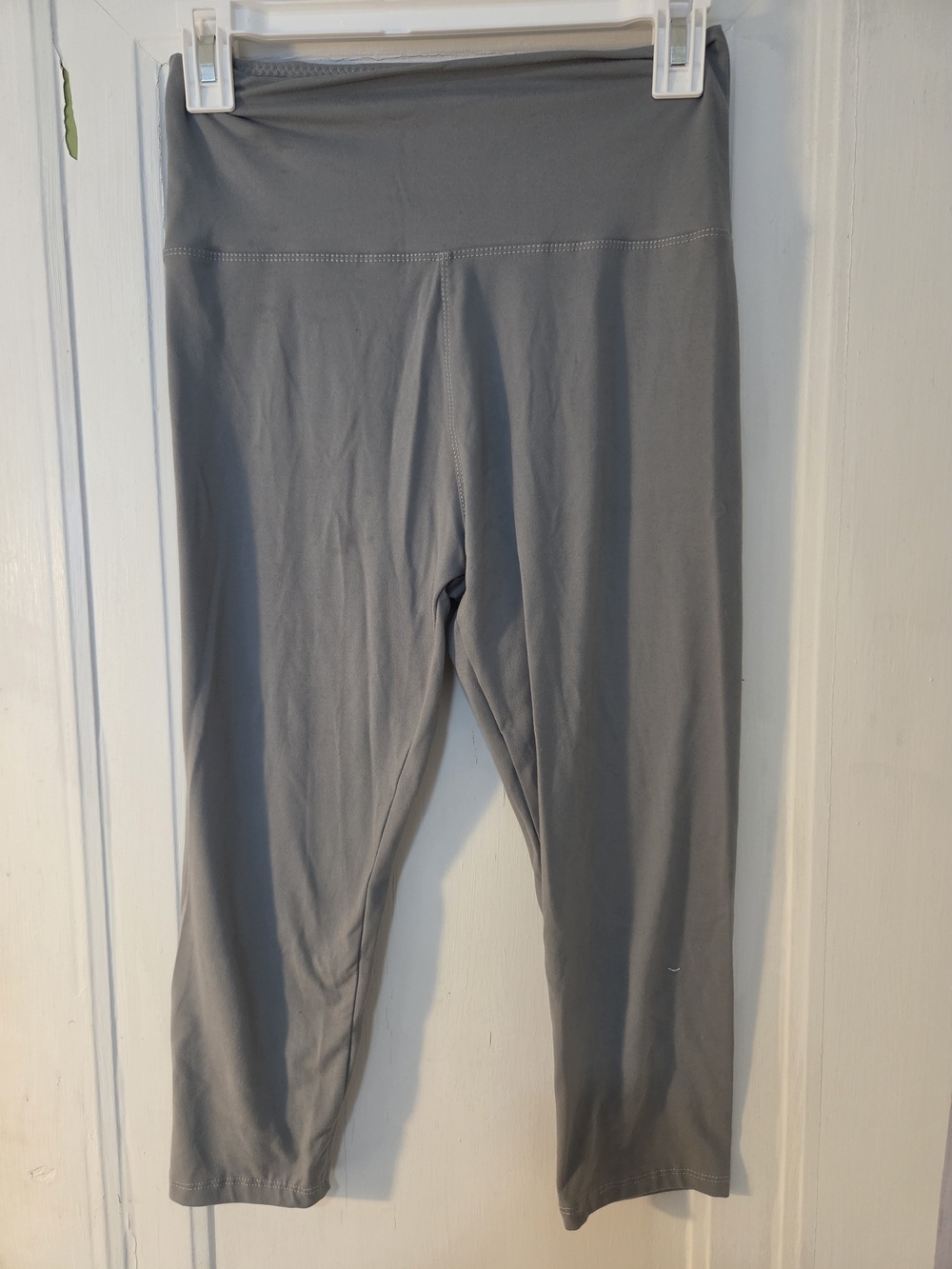 Women Gray Active Capri Leggings